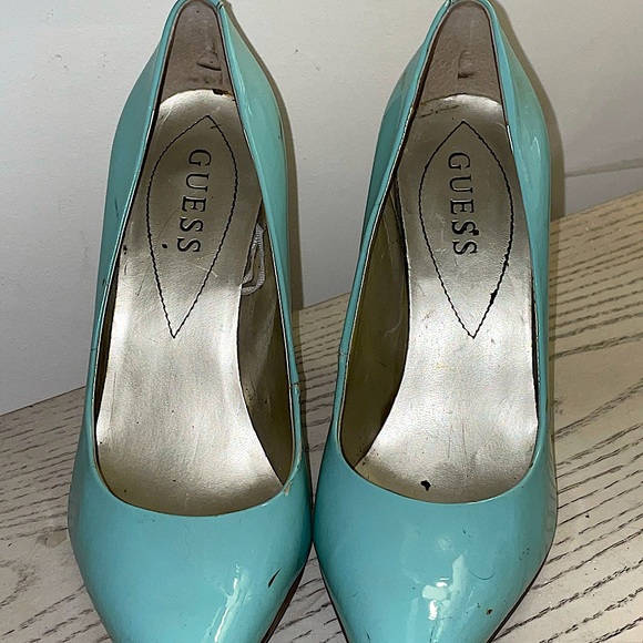 Heels - Picture 2 of 3